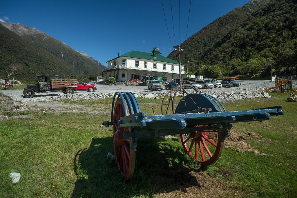 Stagecoach Hotel